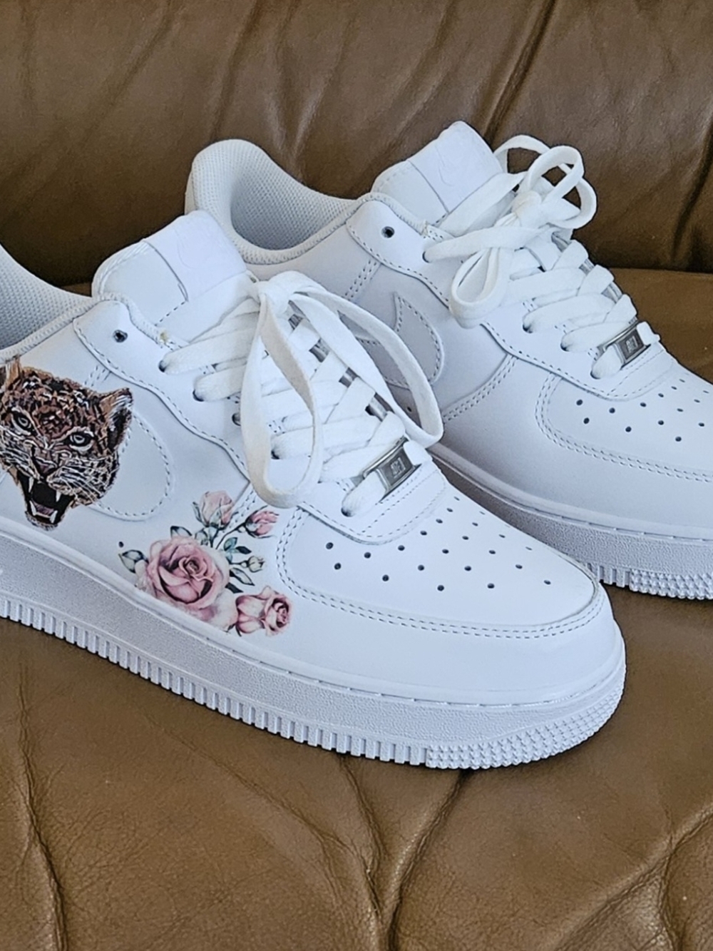 Women's Nike Air Force 1 '07 Customized Floral Designer Sneakers Sz 7.5 WOMEN/6Y - Picture 2 of 14